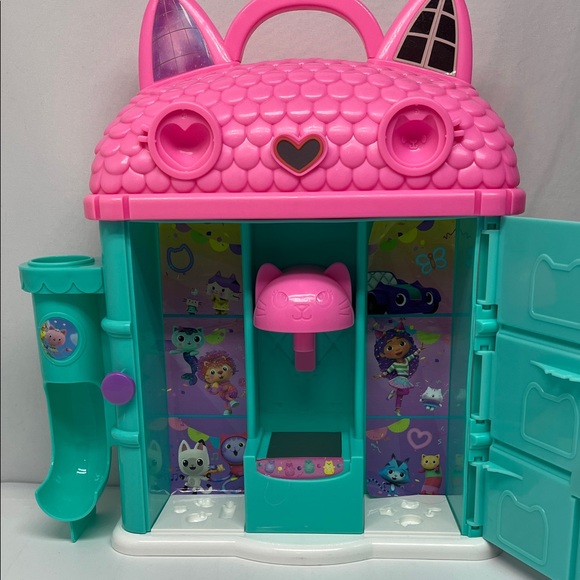 Gabby Dough Dollhouse Pink and Teal Cat Playset - Picture 9 of 11